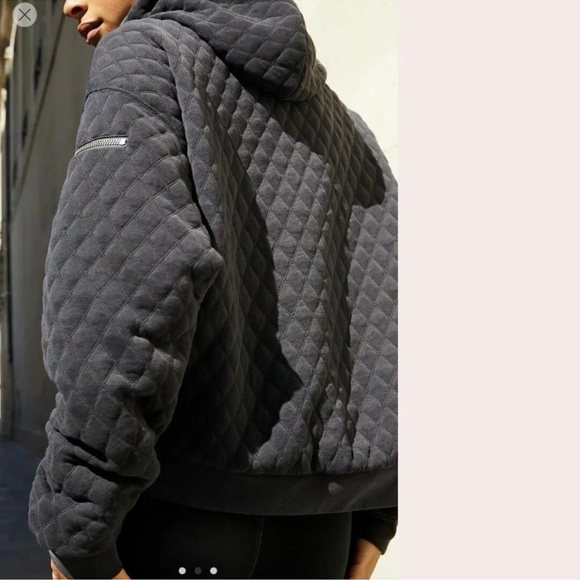 Free People Movement Hibernation Quilted Cropped Hoodie Jacket Size S Black - Picture 16 of 16